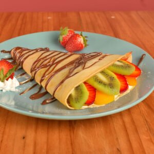Crepa de Kiwi, fresas y melocotón