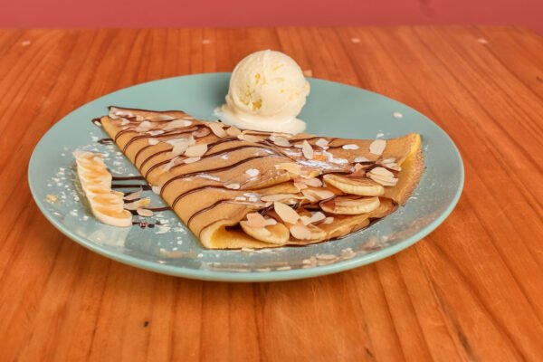 Crepa de Banano y almendras